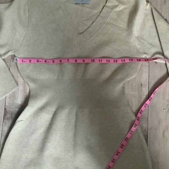 Modern Citizen Cream Off-Shoulder Midi Dress - Picture 11 of 13